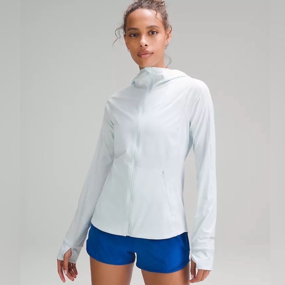 Lululemon mist over windbreaker water repellent running jacket nwt 2 powder blue